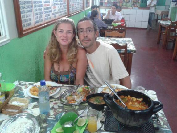 Um verdadeiro banquete no tradicional reataurante Remanso do Tucunaré, em Porto Velho, capital de Rondônia